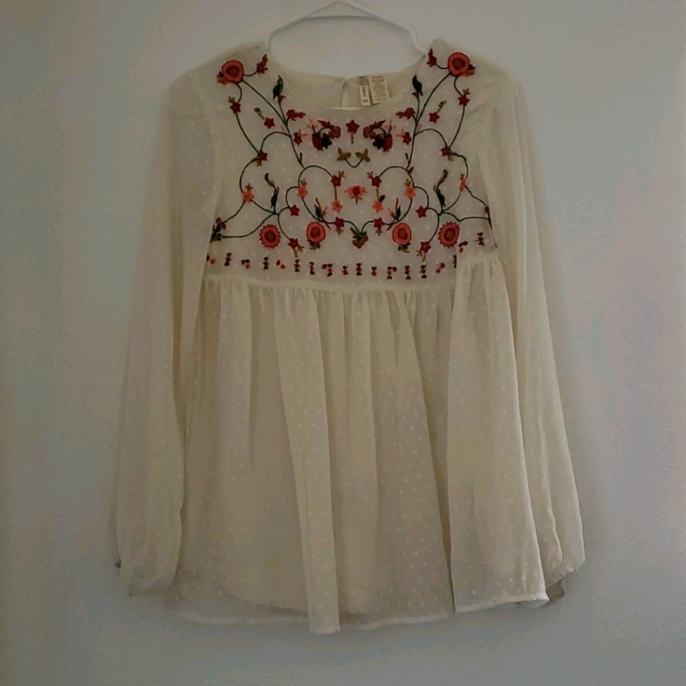 Offwhite floral  blouse